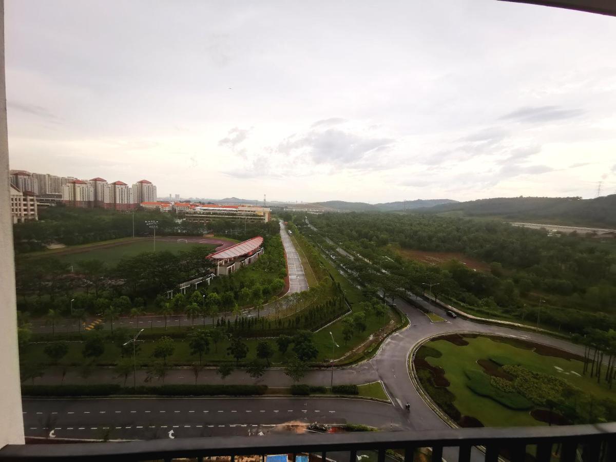 Bell Family Suite @Sepang Kota Warisan KLIA Bagian luar foto